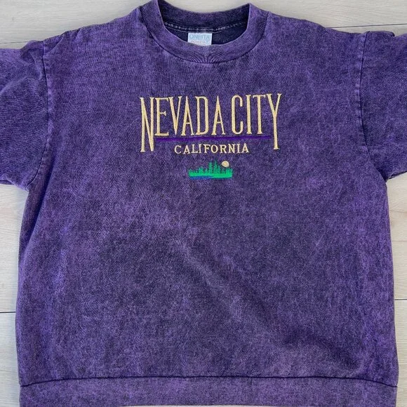Vintage 90s Nevada City California Purple Acid Wash Gold Embroidered T-Shirt XL - Picture 2 of 15